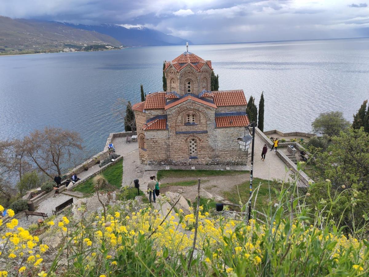 Ohrid Happy Apartments Экстерьер фото